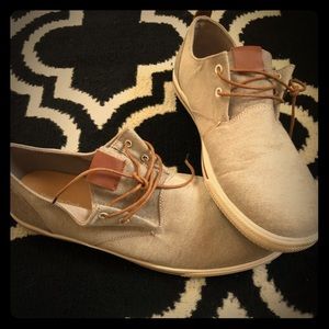 Men’s size 12 laced loafers